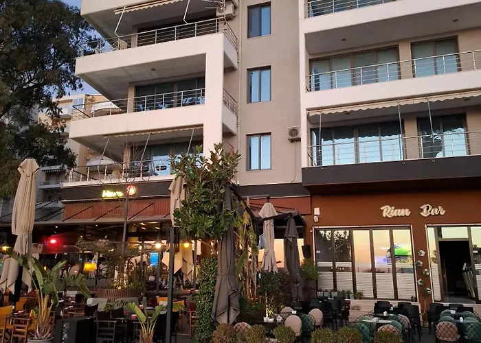 Blue Waves Apartment