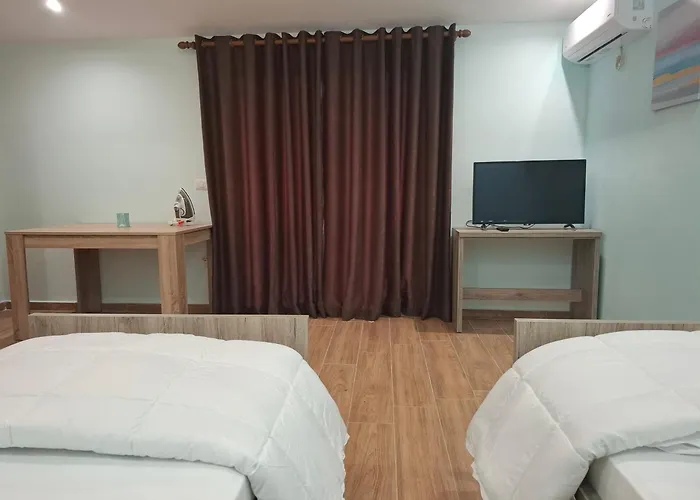 Blue Waves Apartment *